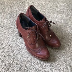 Tommy Hilfiger heeled oxfords